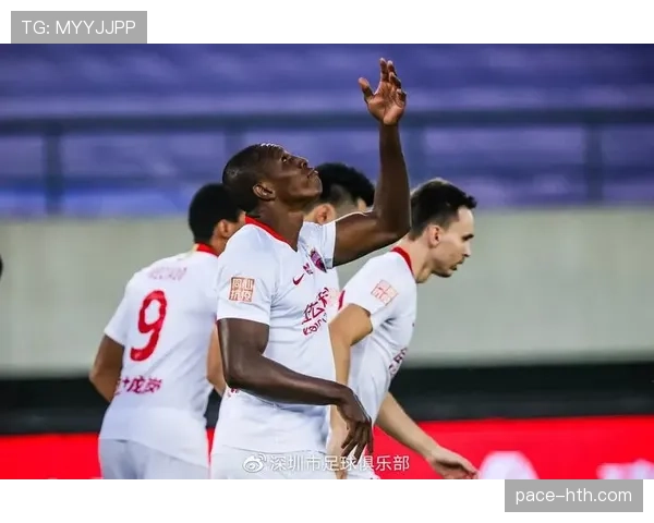 科隆边路展现闪电速度，助力球队赢得关键比赛