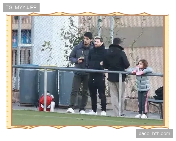 苏亚雷斯：从街头少年到顶级中锋的生涯逆袭解析